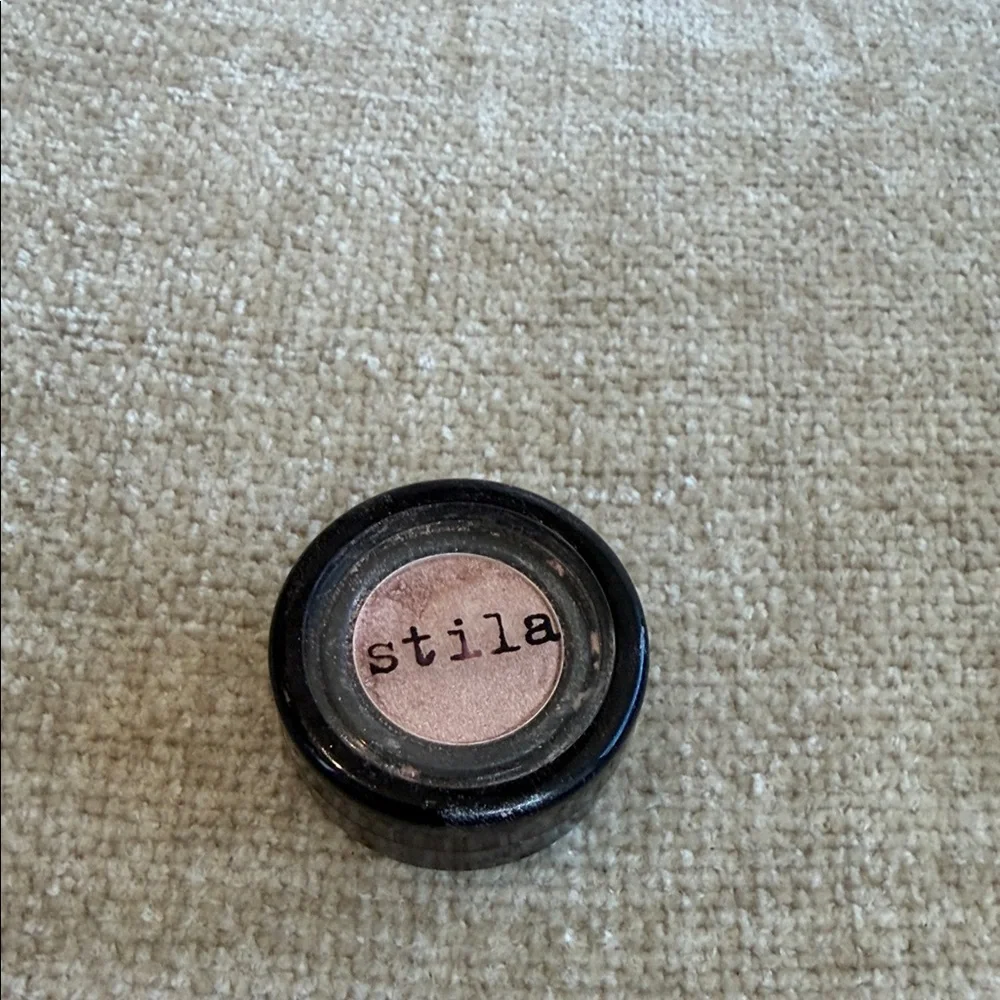 Stila Sparkling “Kitten” Eyeshadow